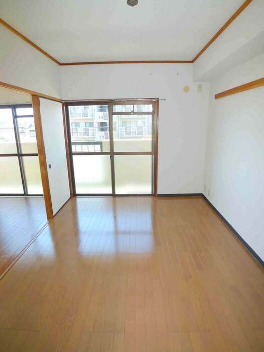 物件内観写真17　(居室)