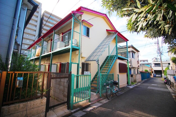 物件外観写真5　(エントランス部分)