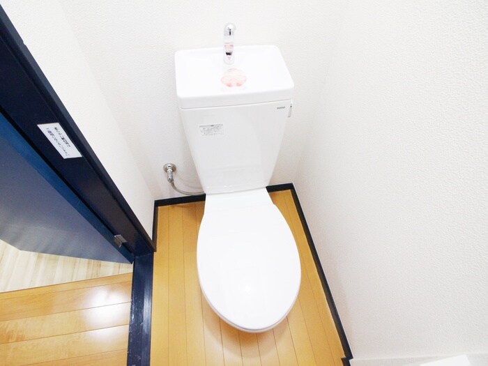 物件内観写真11　(トイレ)