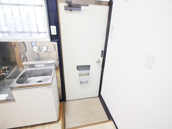 物件内観写真14　(玄関)