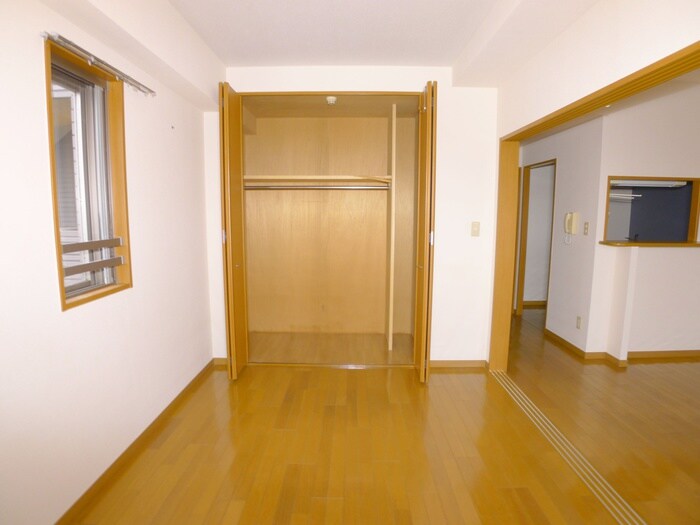 物件内観写真10　(収納)