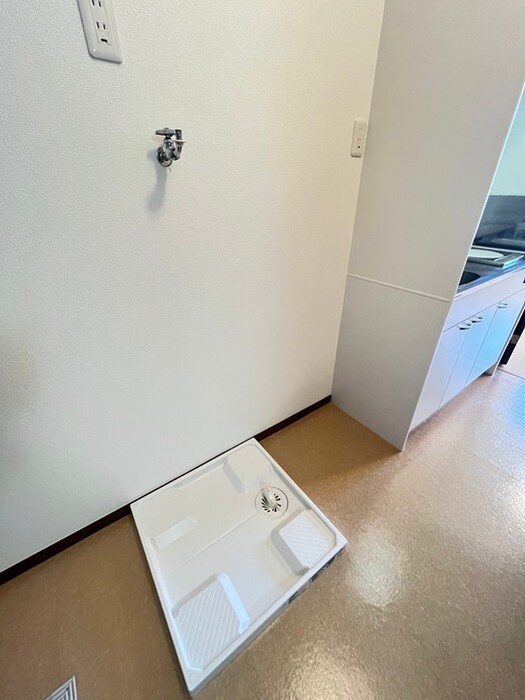 物件内観写真15　(洗濯機置場)