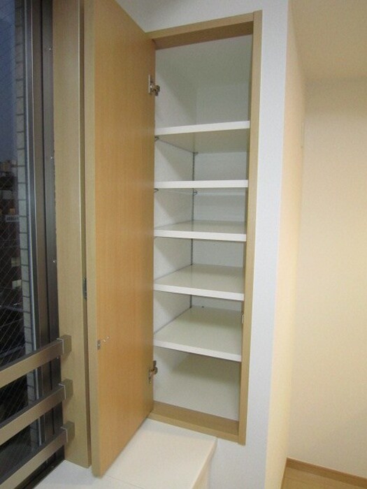 物件内観写真8　(収納)