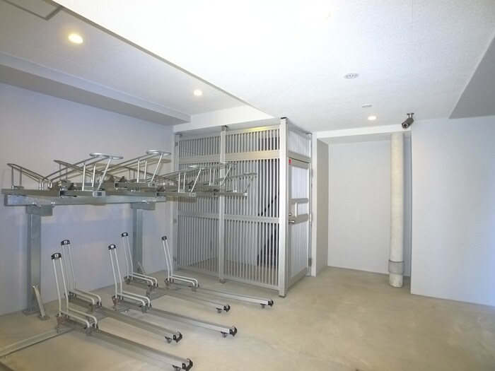 物件外観写真5　(駐輪場)