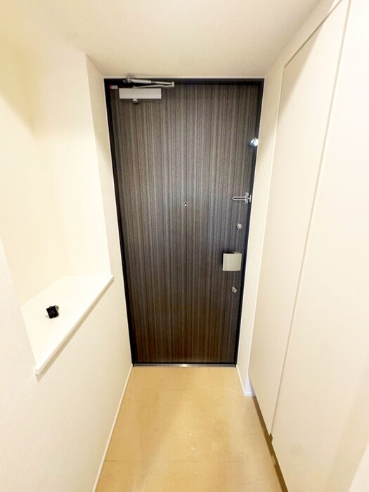 物件内観写真19　(玄関)