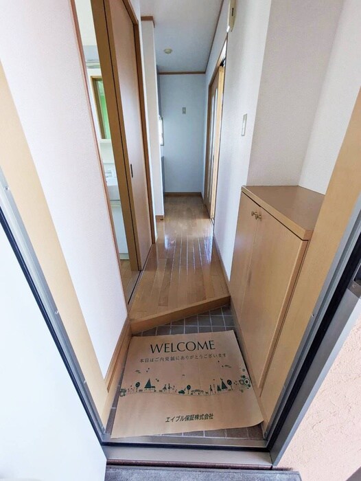 物件内観写真15　(玄関)