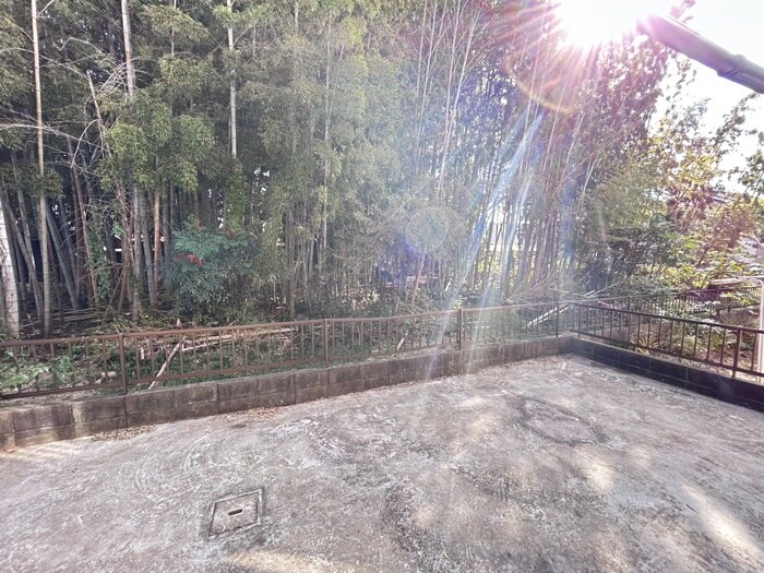 物件内観写真22　(室内からの展望)