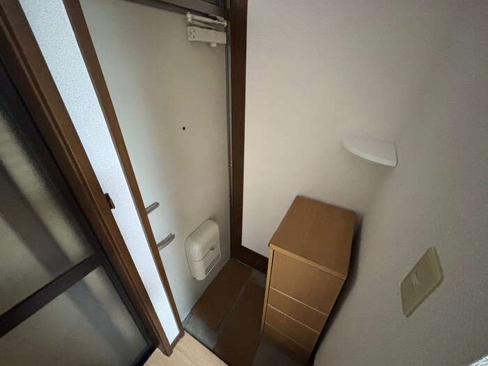 物件内観写真19　(玄関)