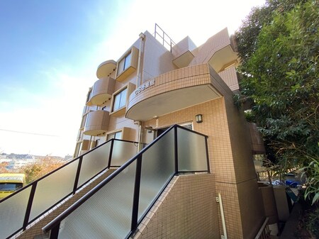 ＧＳ壱番館外観写真