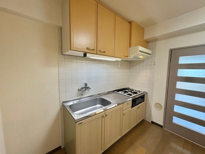 物件内観写真8　(キッチン)