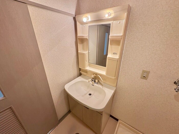 物件内観写真11　(洗面)