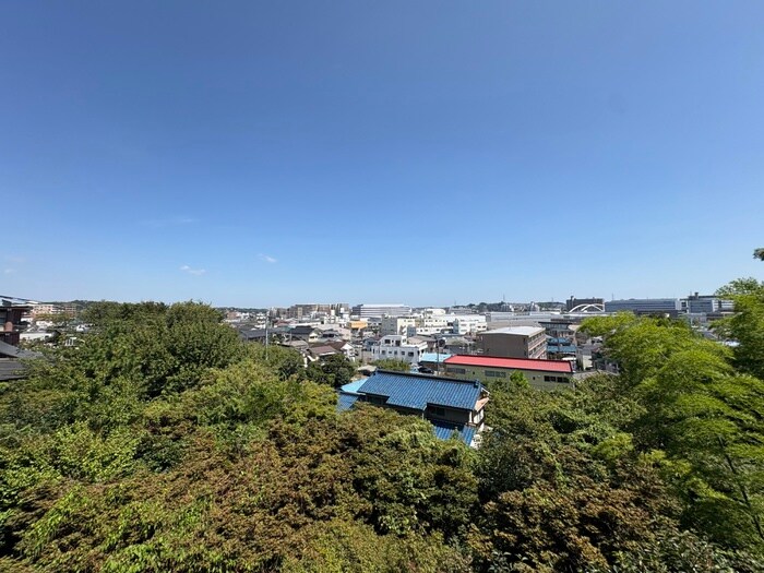 物件内観写真16　(室内からの展望)