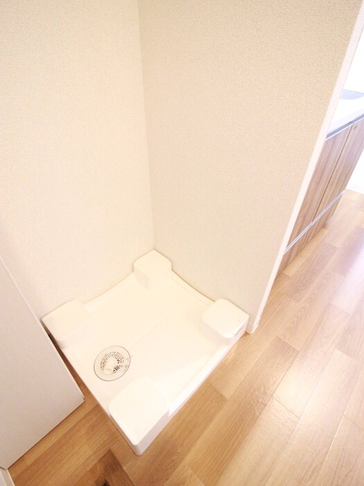 物件内観写真11　(洗濯機置場)