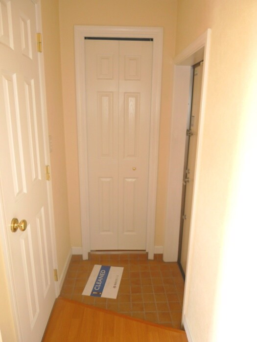 物件内観写真14　(玄関)