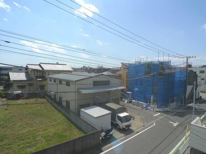 物件内観写真16　(室内からの展望)