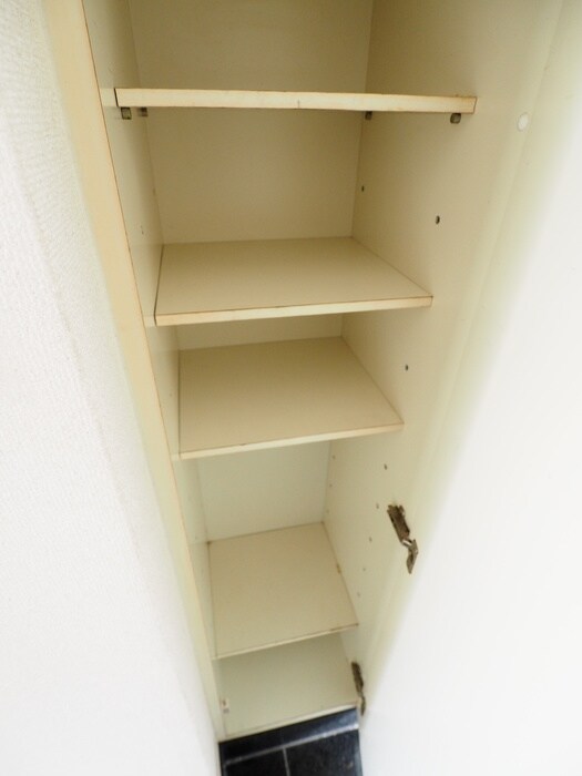 物件内観写真8　(靴箱)