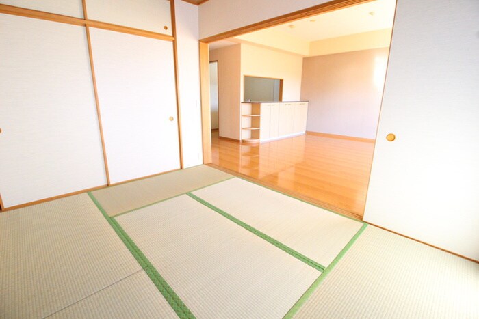 物件内観写真11　(居室)