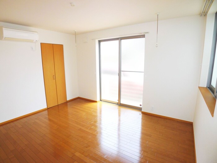 物件内観写真5　(居室)