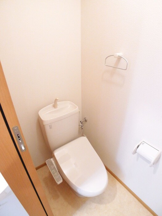 物件内観写真12　(トイレ)