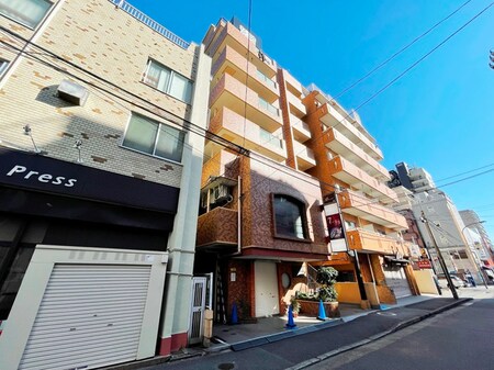 ﾗｲｵﾝｽﾞﾏﾝｼｮﾝK・I横須賀中央(407)外観写真