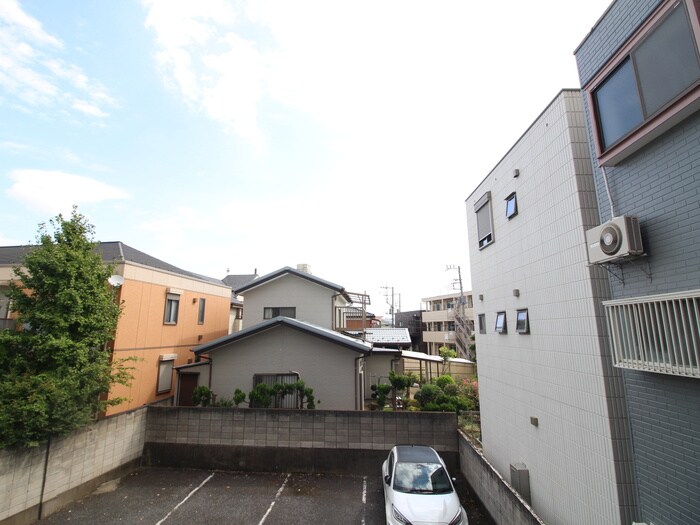 物件内観写真22　(室内からの展望)