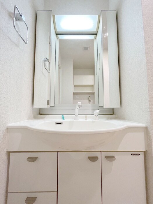 物件内観写真11　(洗面)