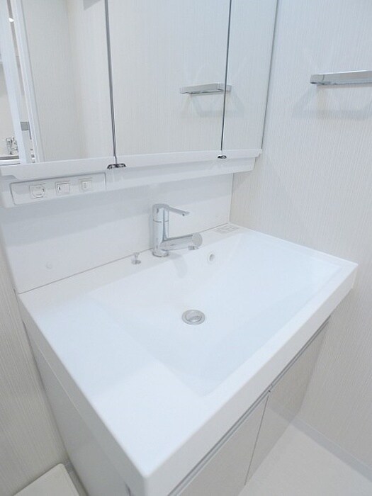 物件内観写真15　(洗面)