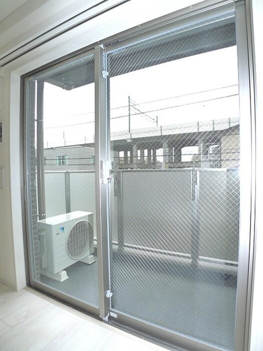 物件内観写真22　(室内からの展望)