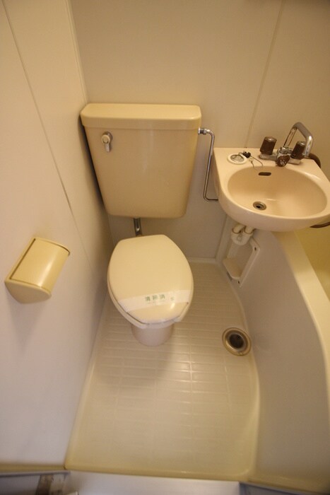 物件内観写真9　(トイレ)