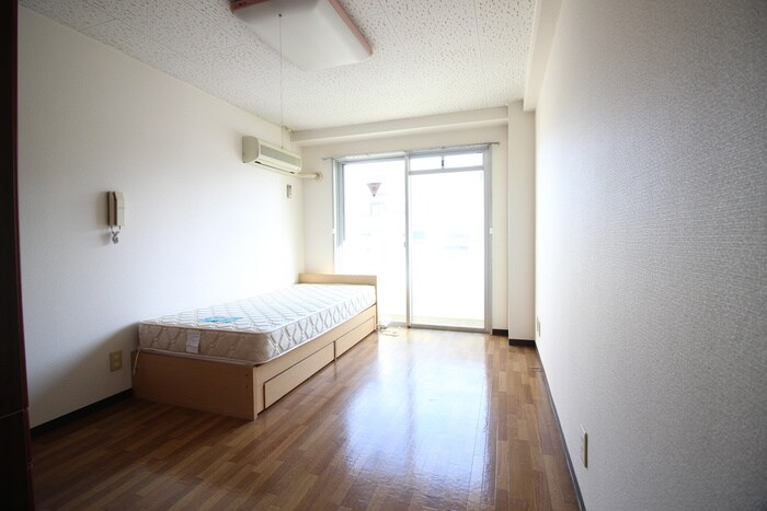 物件内観写真12　(居室)