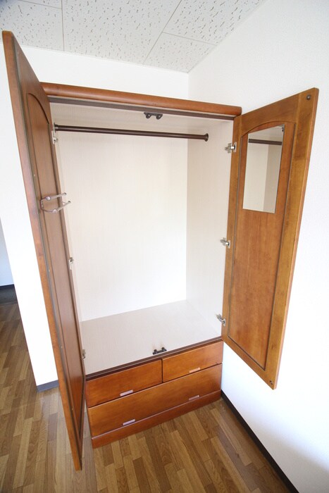 物件内観写真15　(収納)