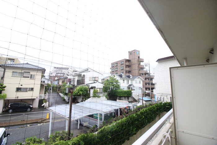 物件内観写真16　(室内からの展望)