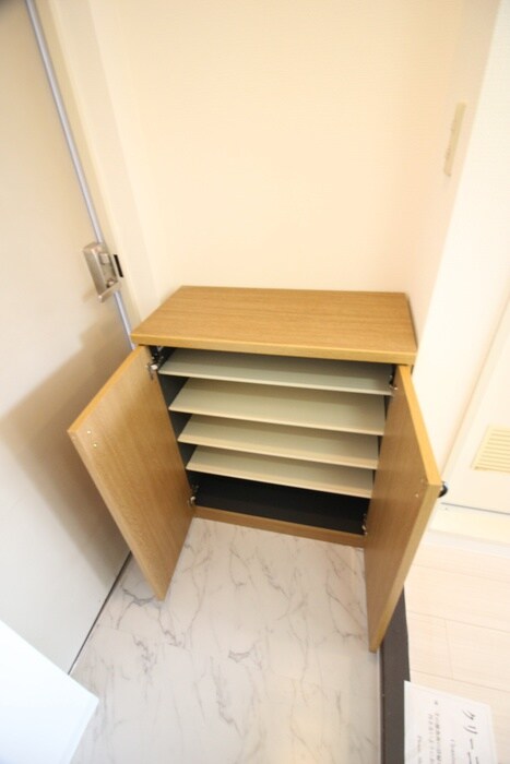 物件内観写真16　(靴箱)