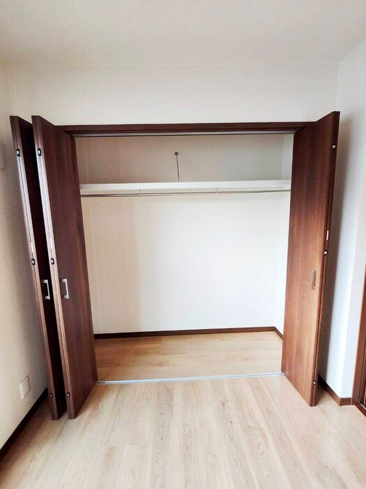 物件内観写真10　(収納)