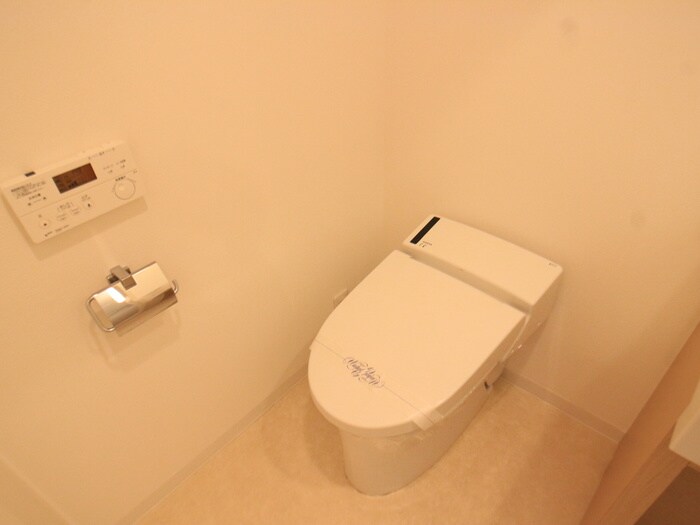 物件内観写真12　(トイレ)