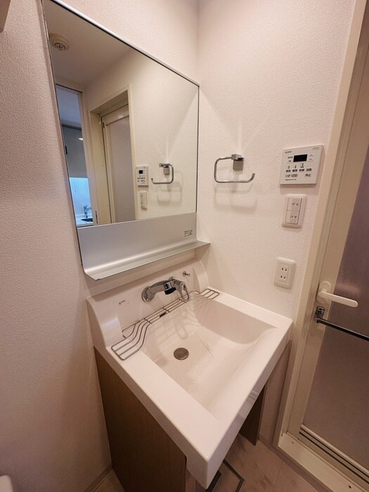 物件内観写真13　(洗面)