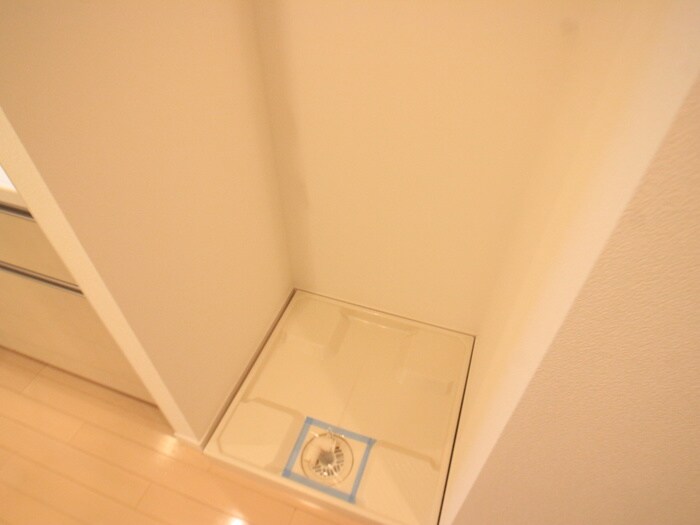 物件内観写真18　(洗濯機置場)