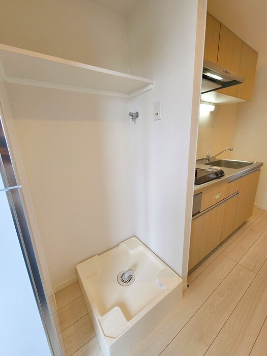 物件内観写真13　(洗濯機置場)