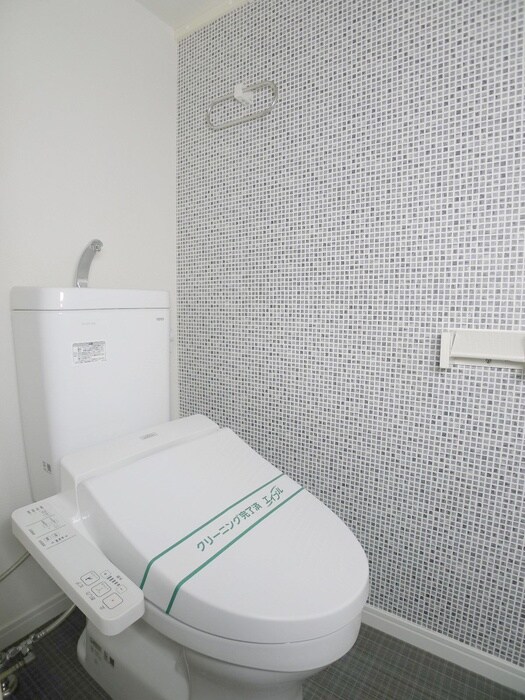 物件内観写真12　(トイレ)