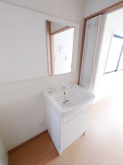 物件内観写真15　(洗面)