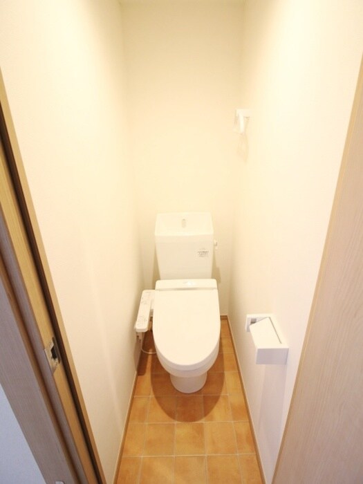 物件内観写真17　(トイレ)