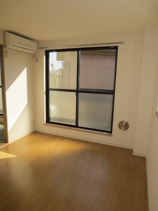 物件内観写真9　(居室)