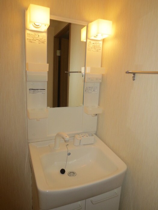 物件内観写真12　(洗面)