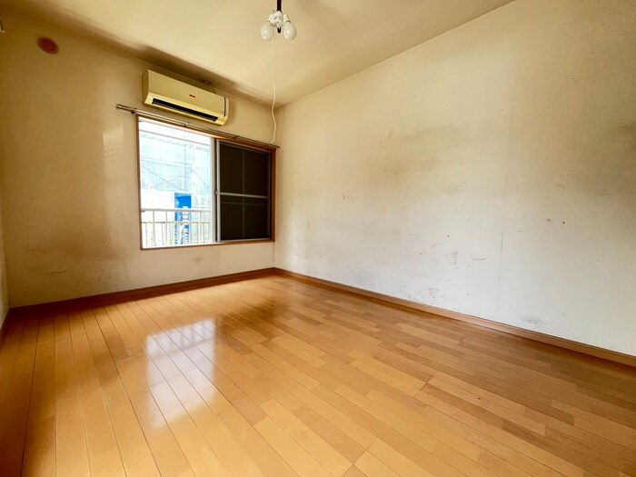 物件内観写真9　(居室)