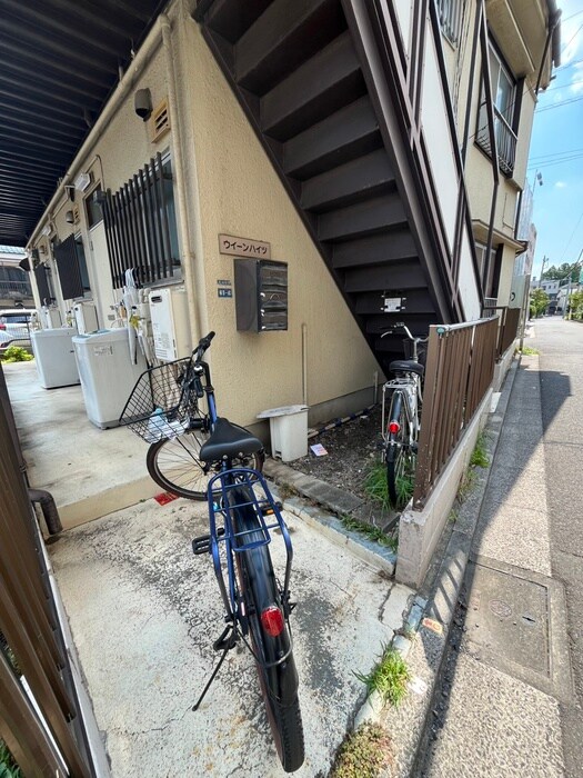 物件外観写真6　(駐輪場)