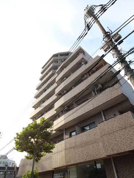 ﾗｲｵﾝｽﾞﾏﾝｼｮﾝ西が丘南(504）外観写真