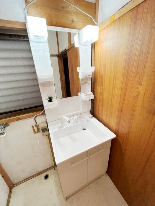 物件内観写真13　(洗面)