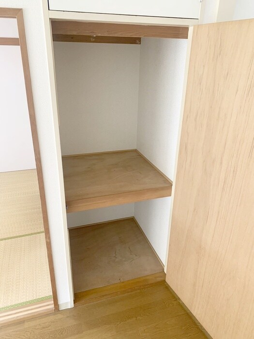 物件内観写真18　(収納)