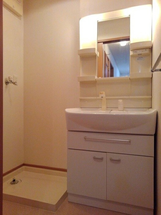 物件内観写真9　(洗面)