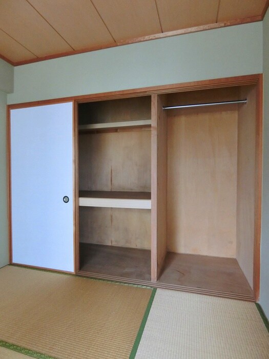 物件内観写真16　(収納)
